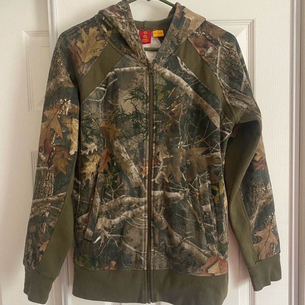Camouflage Zip-Up Hoodie
